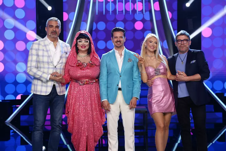 juriu te cunosc de undeva 1