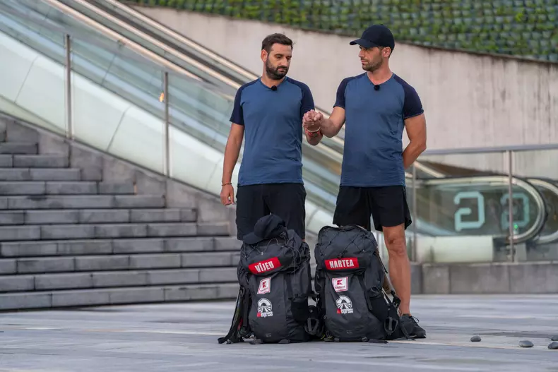 Adi și Cosmin au părăsit competiția_2