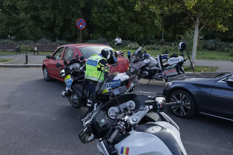 razie-politie4-libertatea-vlad-chirea