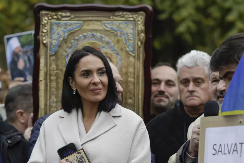 Alexandra Păcuraru la un Protest organizat in fata sediului Ambasadei Ucrainei la Bucuresti, 17 noiembrie 2023. Inquam Photos  Octav Ganea