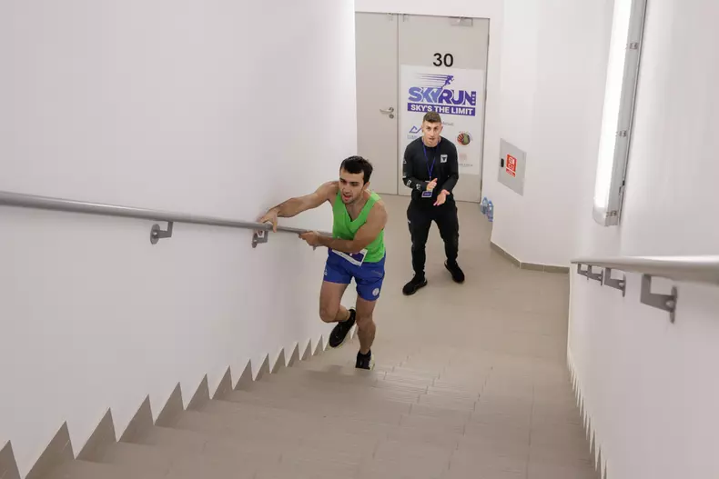 Razvan Nedu - campion paraclimbing  IMG_0613