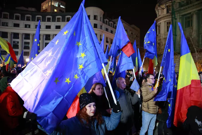 Miting pro-Europa în Piața Universității, intitulat „România speră”