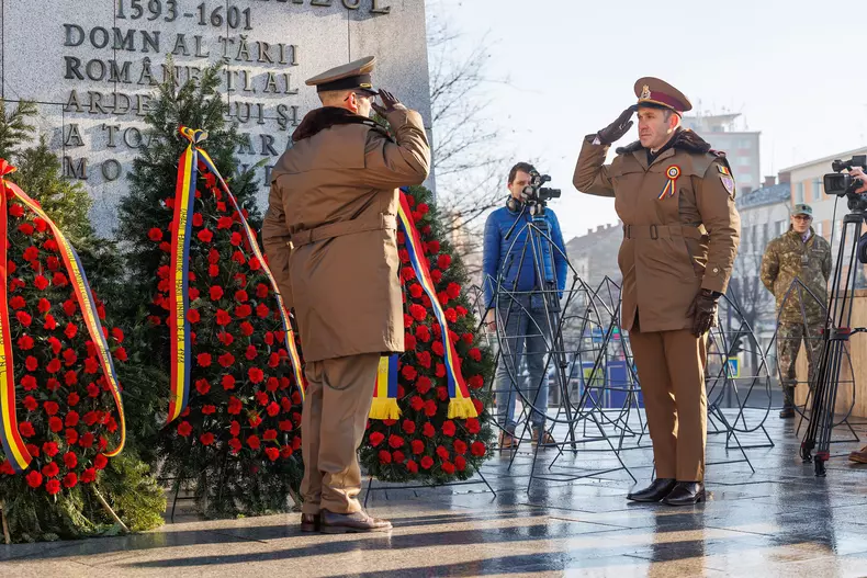 Parada Militara Cluj - Foto Facebook Emil Boc