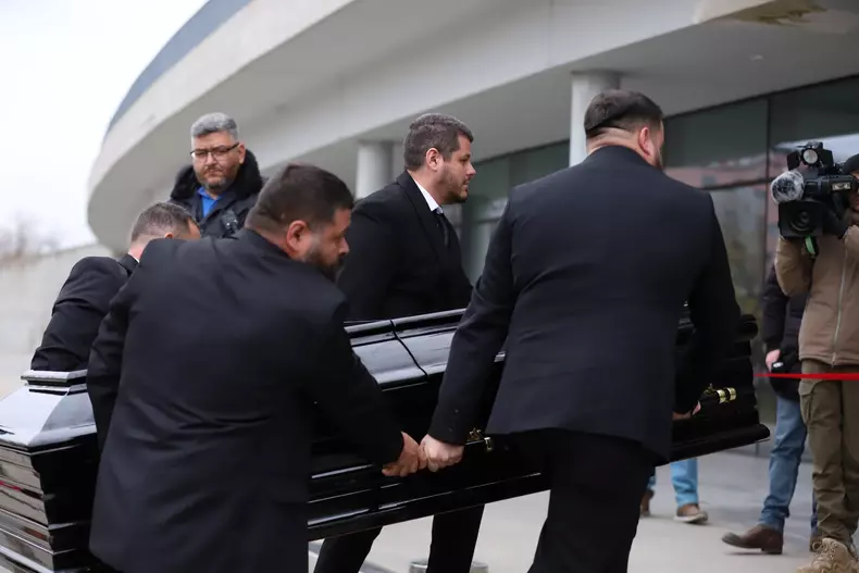 sicriul cu helmut duckadam la arena nationala 2