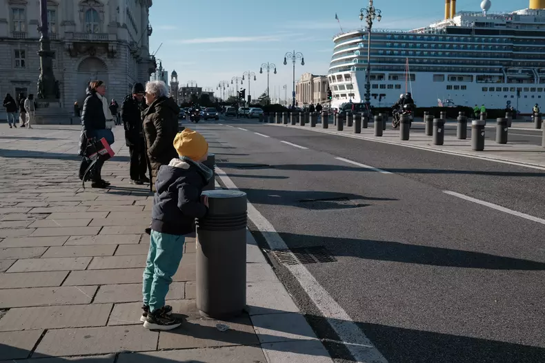 Ilustratie trieste (15)