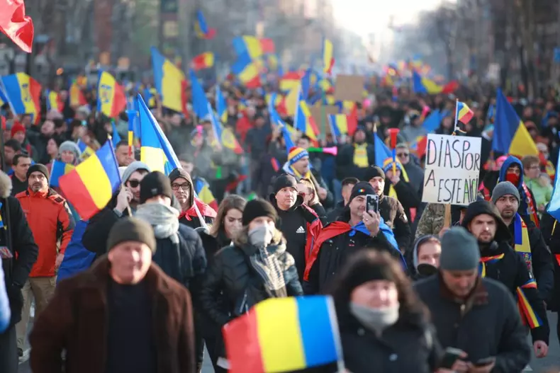 protest35-aur-bucuresti-libertatea-eli-driu