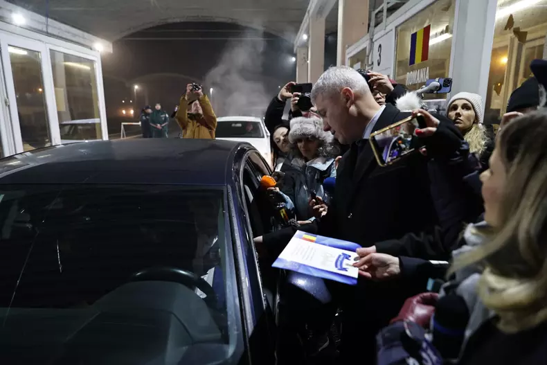 România a intrat în Schengen complet. Miniştrii de interne român și bulgar au celebrat de Anul Nou aderarea terestră (11)