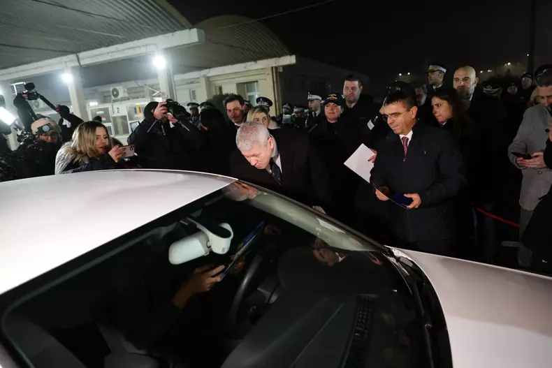 România a intrat în Schengen complet. Miniştrii de interne român și bulgar au celebrat de Anul Nou aderarea terestră (16)