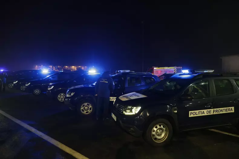 România a intrat în Schengen complet. Miniştrii de interne român și bulgar au celebrat de Anul Nou aderarea terestră (26)