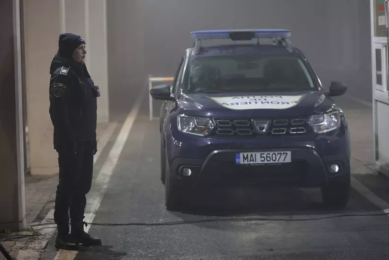 România a intrat în Schengen complet. Miniştrii de interne român și bulgar au celebrat de Anul Nou aderarea terestră (3)