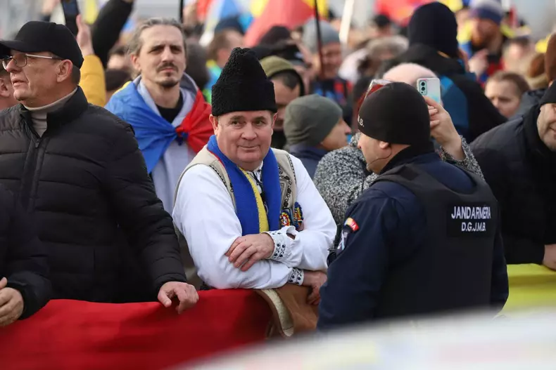 Suținătorii-lui-Georgescu-au-ajuns-la-București.-Foto-Angelescu-Mituș-Libertatea-10