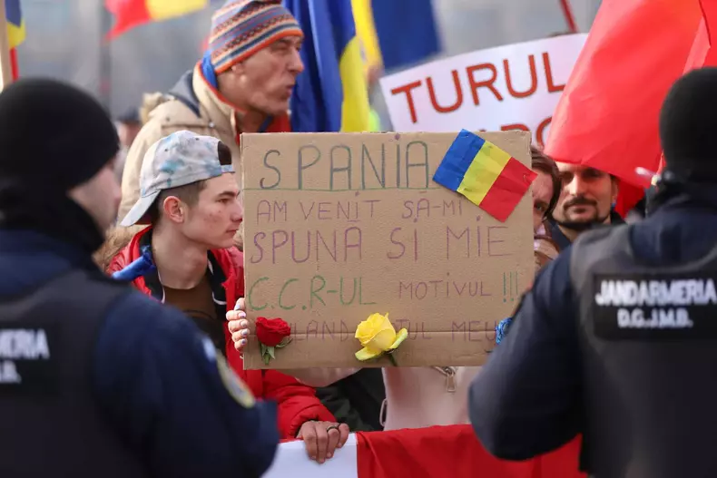 Suținătorii-lui-Georgescu-au-ajuns-la-București.-Foto-Angelescu-Mituș-Libertatea-11
