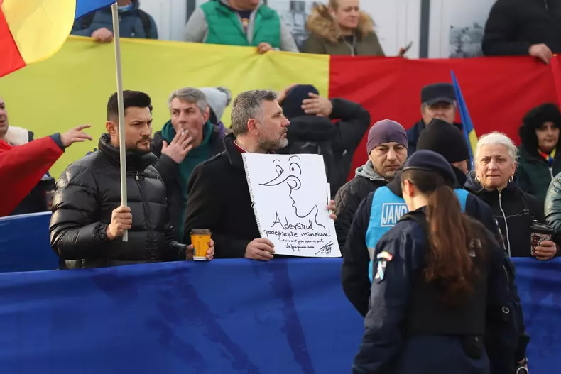 Suținătorii lui Georgescu au ajuns la București. Foto Angelescu Mituș Libertatea6