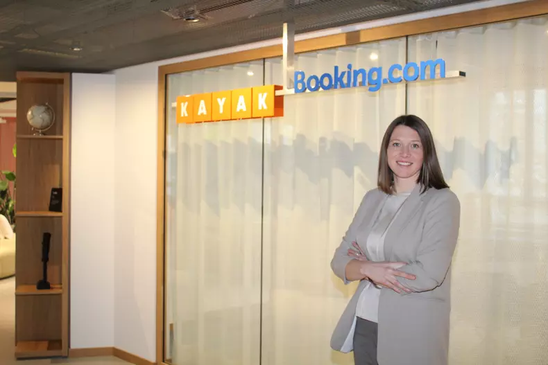 Booking_Esther Berger_2192