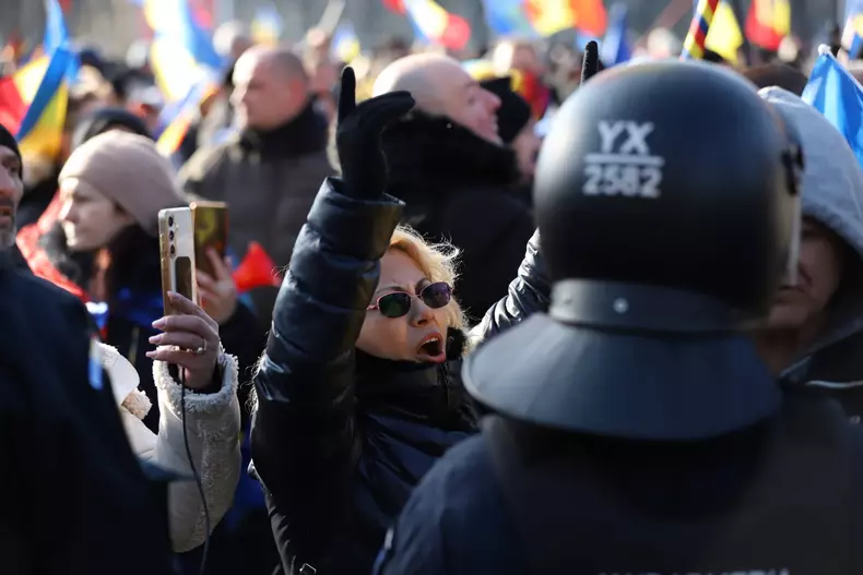 Protest- boicotare supermarketuri- Piața Victoriei. Foto Dumitru Angelescu/Libertatea