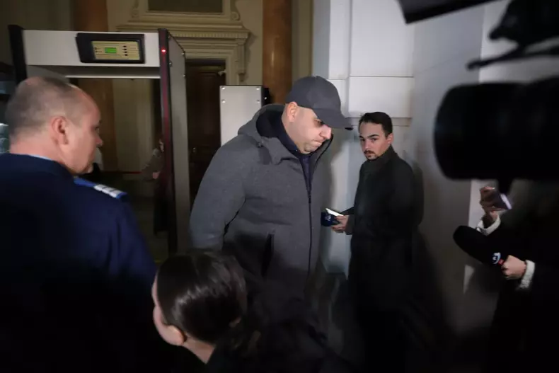 Vladimir Ciorbă a fost pozat la CAB. Foto Dumitru Angelescu/Libertatea