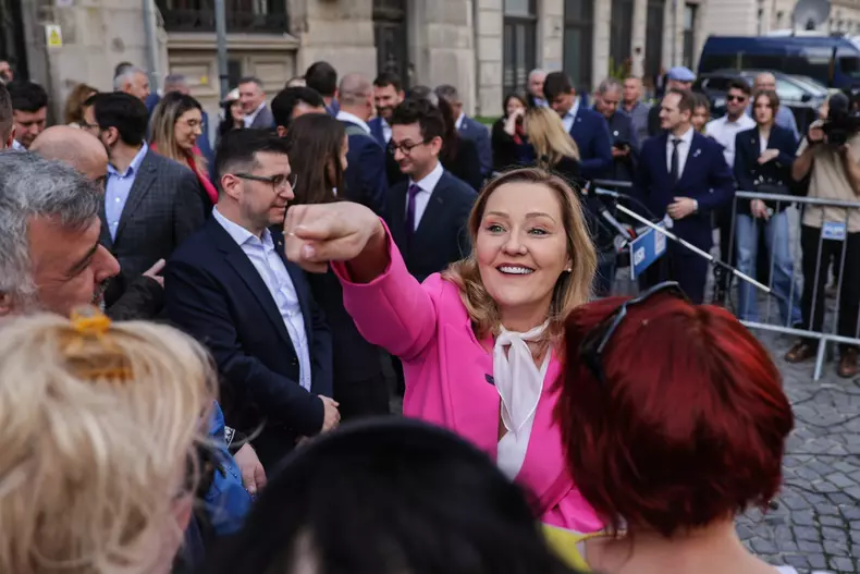 elena-lasconi-candidatura-prezidentiale (15)