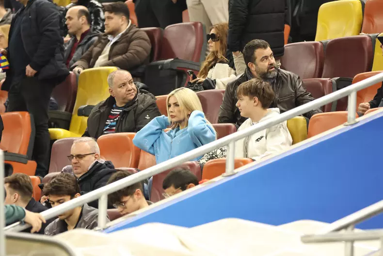Laura Vicol, la meciul FCSB-Lyon. FOTO Dumitru Angelescu (2)