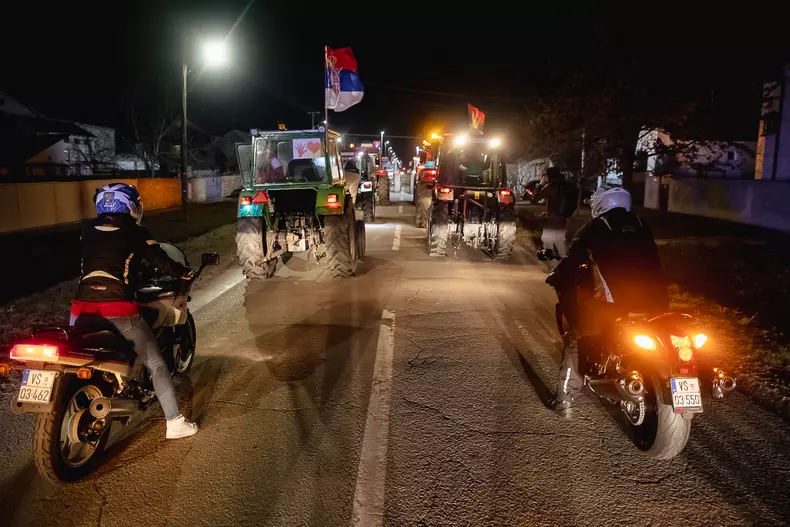 protest-serbia-la-sate-s-186