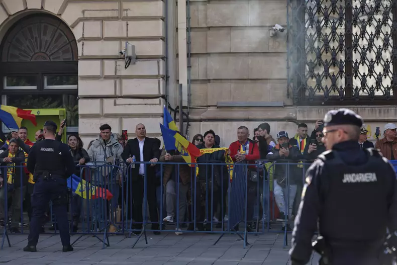sustinatori-calin-georgescu-candidatura-crin-antonescu