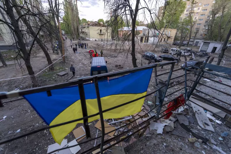 steag-ucraina-balcon-atac-rusia