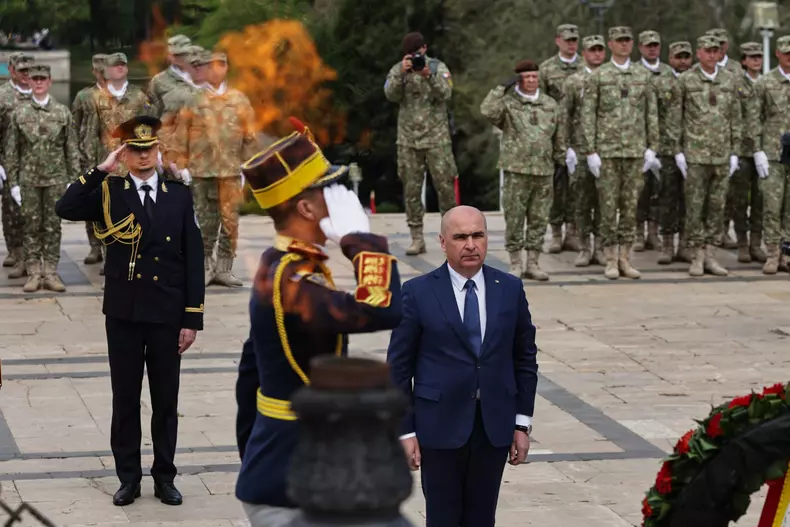 Ziua Forțelor Terestre 2025 din Parcul Carol, în fața Monumentului Ostașului Necunoscut