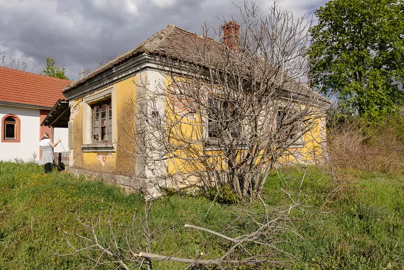 Casa bunicilor lui Dragan și ai Iasminei