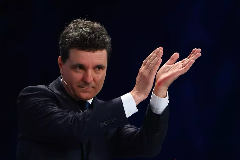 nicusor-dan-dezbatere-euronews