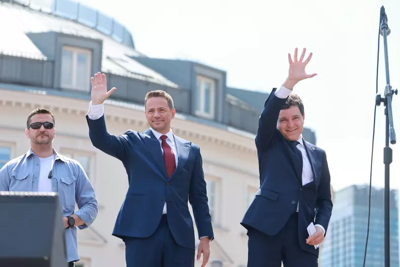 nicusor-dan-varsovia-Rafal Trzaskowski