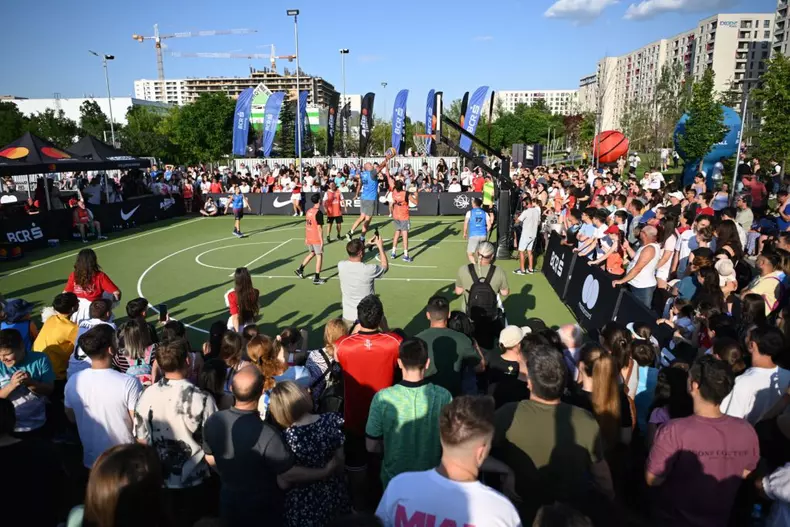 bcr-sport-arena-streetball-parcul-liniei-002-1-1024x683-2.jpg