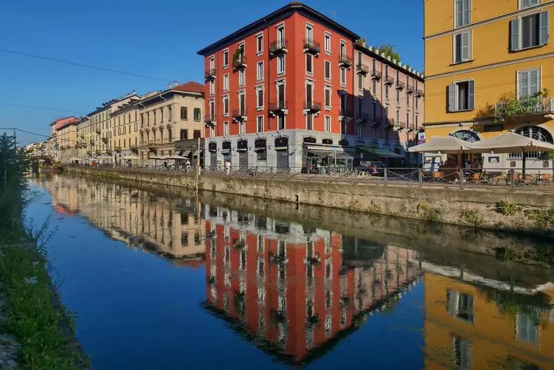 Italy: Milano Naviglio Grande