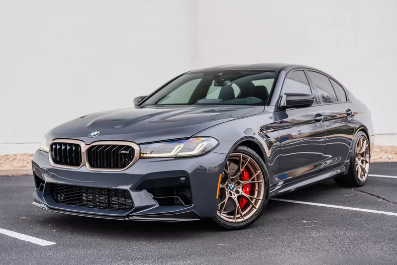 BMW M5 CS din 2022