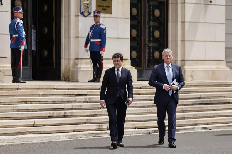 Mesajul transmis de Nicuşor Dan, la aniversarea MAI, despre cazurile de violenţă la adresa femeilor și despre consumul de droguri (1)