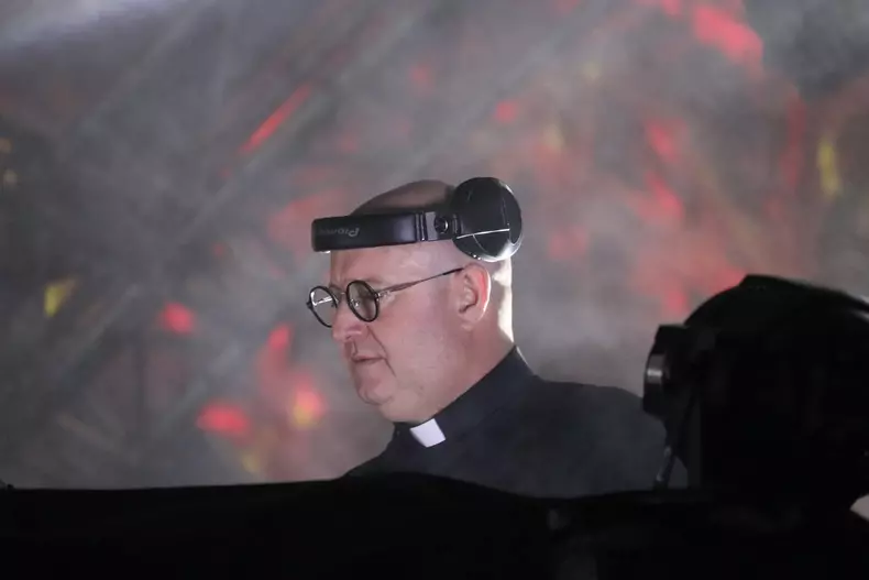 preot-dj-padre-guilherme-cluj-3-iulie-2025-6