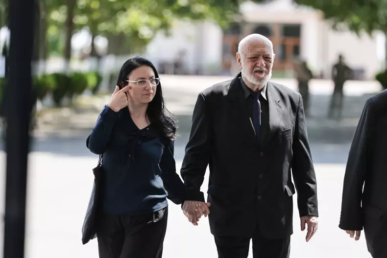 Gelu Voican Voiculescu la funeraliile lui Ion Iliescu FOTO Vlad Chirea