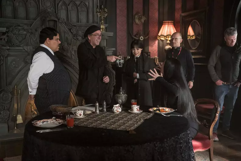 Tim Burton - Wednesday sezonul 2 (5)