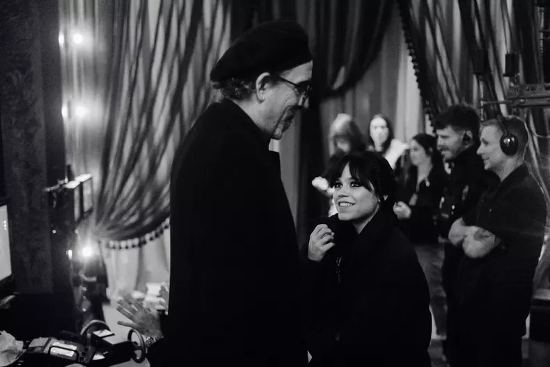 Tim Burton - Wednesday sezonul 2 (6)