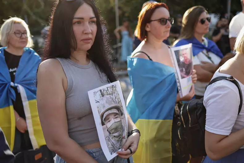 VIDEO Prințesa Briana Caragea a primit medalia Inima de Aur din partea lui Zelenski pentru ajutorul acordat refugiaților ucraineni (7)