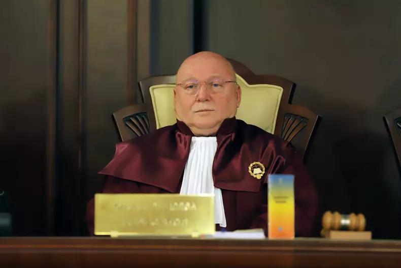 Imagine cu judecătorii CCR în noua componență, după ce Simina Tănăsescu a devenit președinta Curții. Foto: Dumitru Angelescu / Libertatea