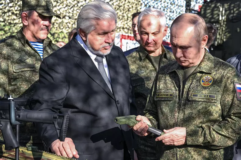 Russia'S President Putin On Working Trip To Volga Federal District