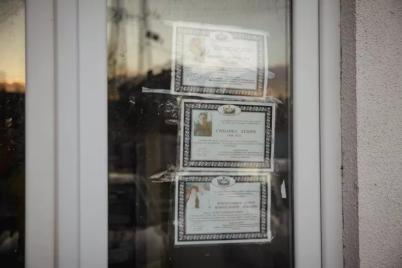 sat-romani-mina-s-102