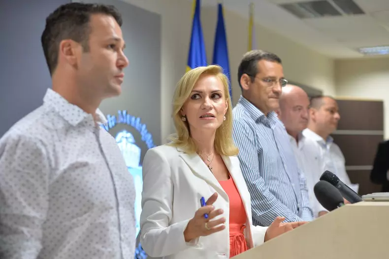 BUCURESTI - PRIMARIA GENERALA - GABRIELA FIREA - INTALNIRE CU PR