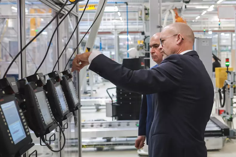 Insight Production Mercedes-Benz GLC Electric Drive Units Sebeș