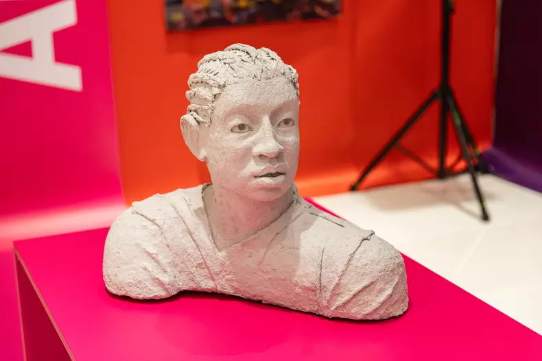 Young Blood. Noul val de artiști contemporani(4)