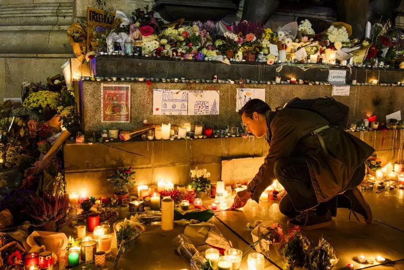 Omagiu adus victimelor Bataclan, la 10 ani după atentat
