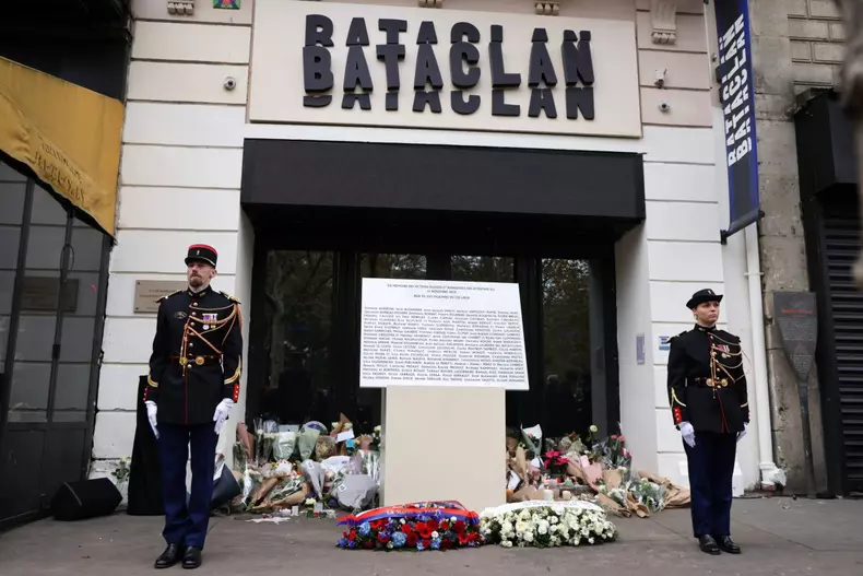 Omagiu adus victimelor Bataclan, la 10 ani după atentat