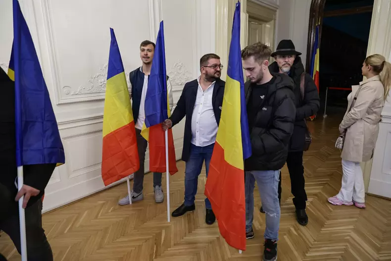 Susținătorii lui Makaveli. Foto Vlad Chirea