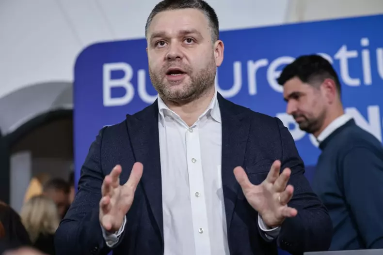 Ciprian Ciucu, prima reacție după ce a câștigat Primăria București, conform exit-poll-urilor „Proiectul vieții mele. I-am promis lui Ilie Bolojan că nu îl fac de râs”- (14)
