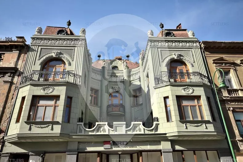 Palat din Brasov la vanzare
