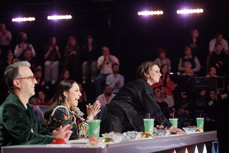 Romanii au talent - sezonul #16devis (4)